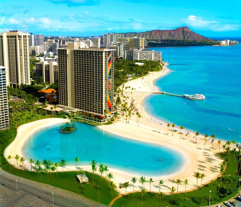  photo Hilton_Hawaiian_Village_Waikiki_Beach_Resort_zpscaucgoh2.jpg