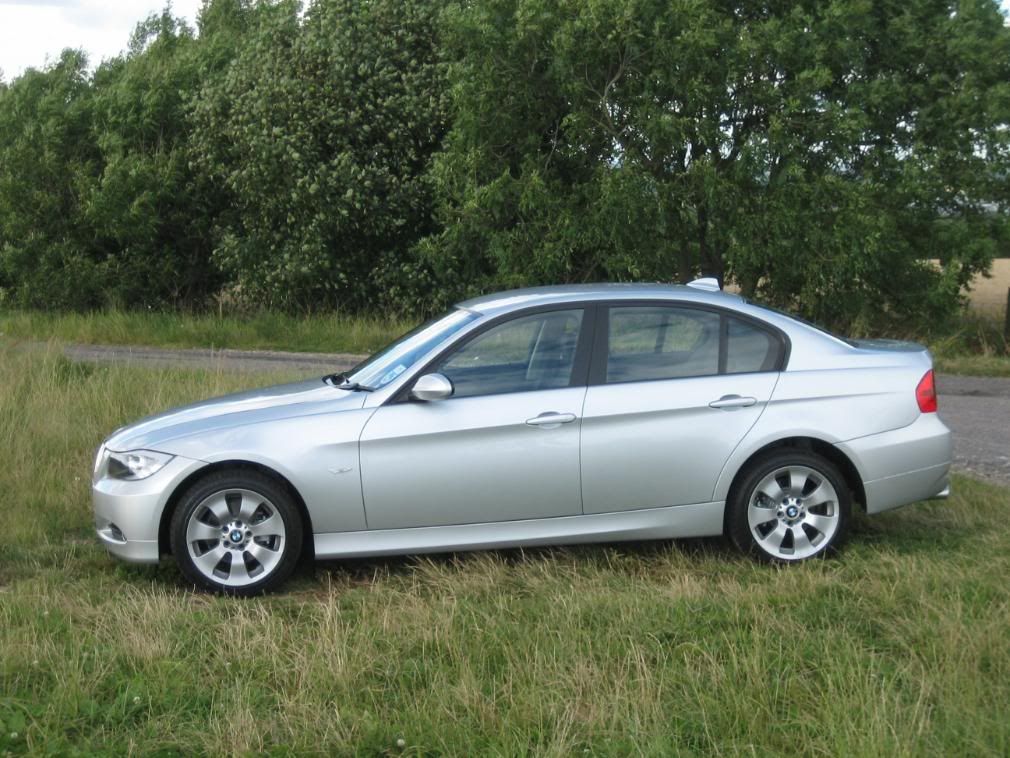 Bmw 318i Sport Plus Edition. BMW 318i Edition ES