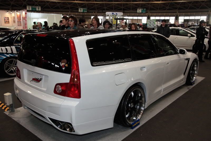 nissan-gt-r-wagon-stagea-rear.jpg