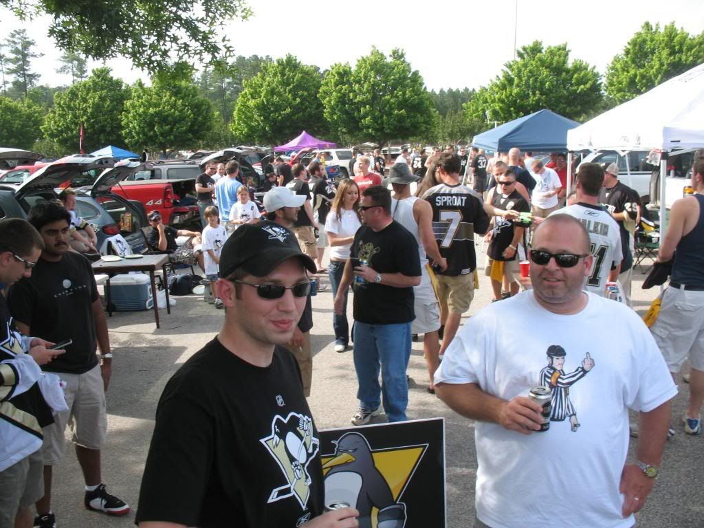 http://i264.photobucket.com/albums/ii196/SK360_PGH/Pens%20ECF%20Game%203%202009/IMG_0143.jpg