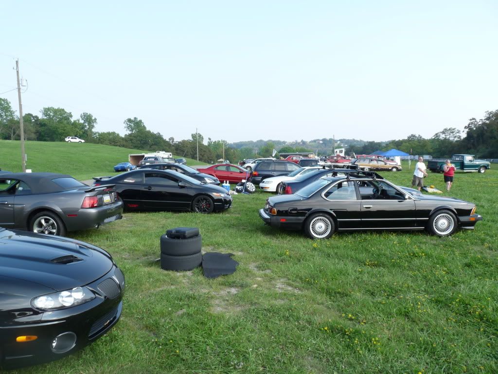 http://i264.photobucket.com/albums/ii196/SK360_PGH/Pittspeed%20BBQ%20Benchracer/P1020265.jpg