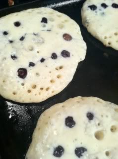 sourdough pancakes with bluberries