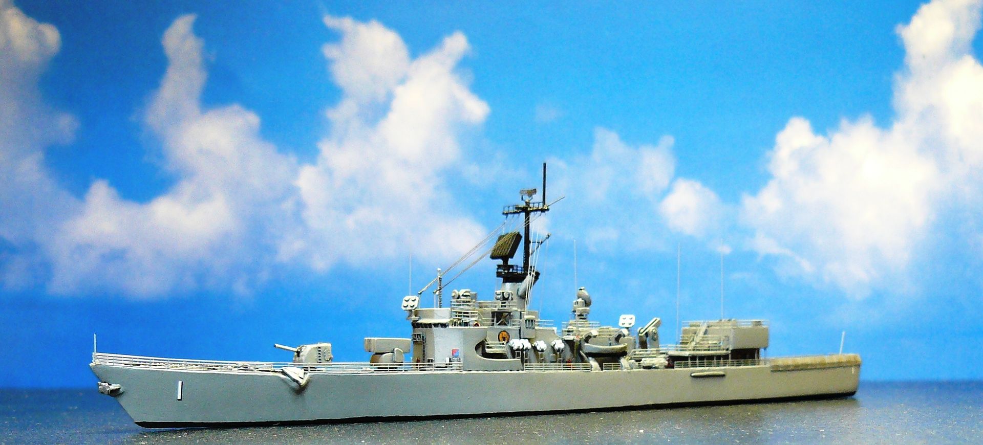 The Ship Model Forum • View topic - 1/700 Post War USN - One of each class.