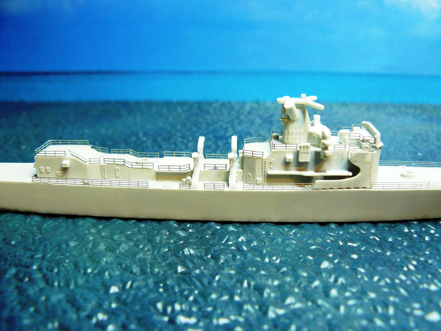 The Ship Model Forum • View topic - 1/700 Post War USN - One of each class.