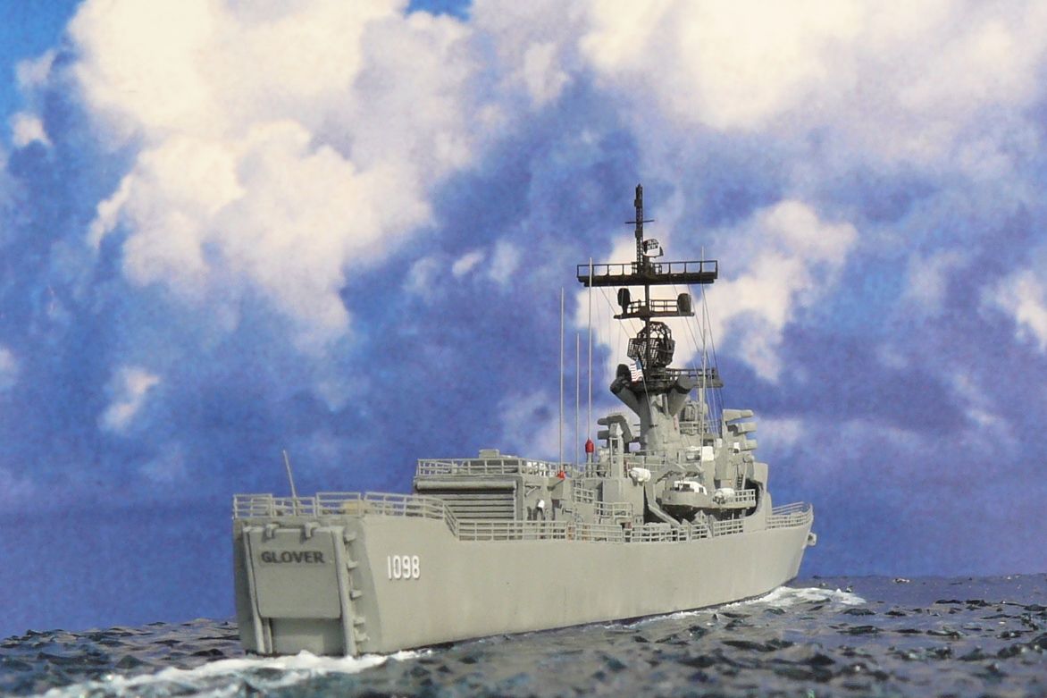 The Ship Model Forum • View topic - 1/700 Post War USN - One of each class.