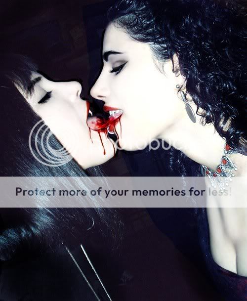 vampiress's kiss Pictures, Images and Photos