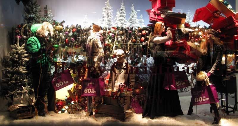 2010 Holt Renfrew christmas storefront